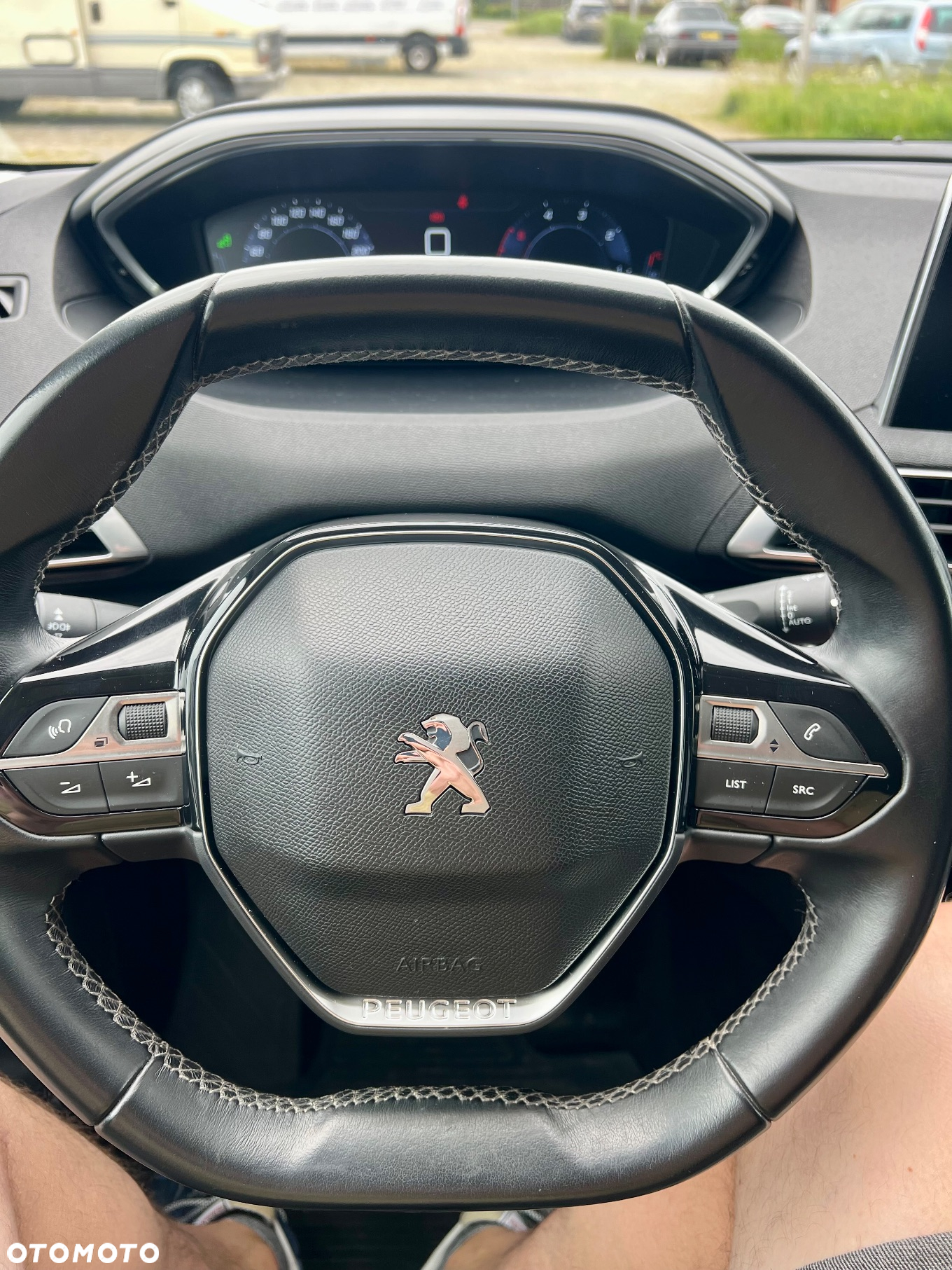 Peugeot 3008 2.0 BlueHDi Allure S&S - 16