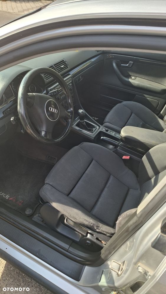 Audi A4 Avant - 5