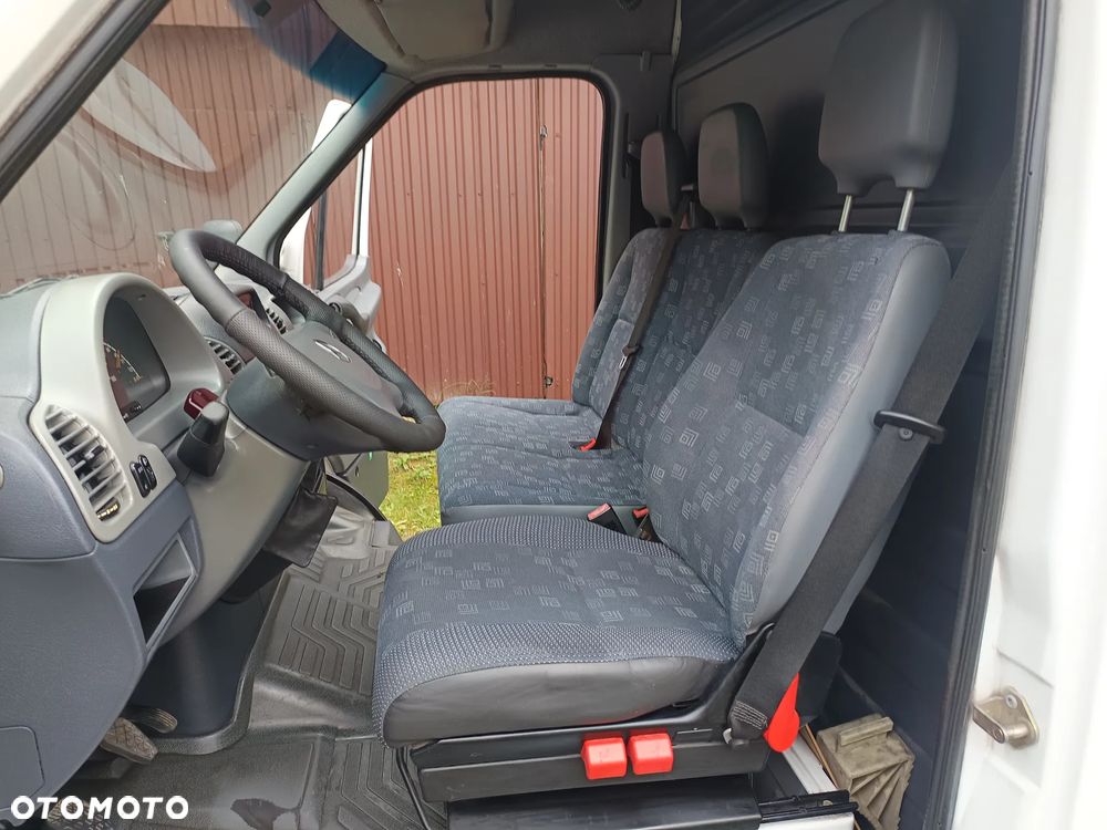 Mercedes-Benz Sprinter 313 Max - 12