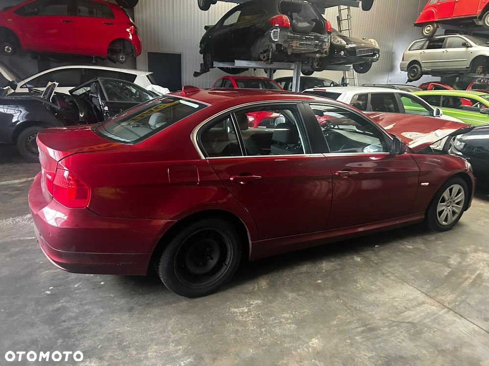 Drzwi przód przednie tył tylne prawe lewe BMW E90 A82 VERMILLION RED METALLIC - 2