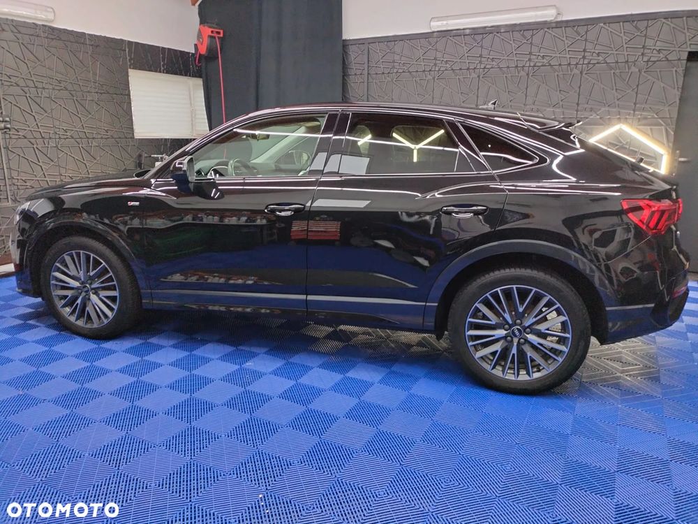 Audi Q3 Sportback - 8