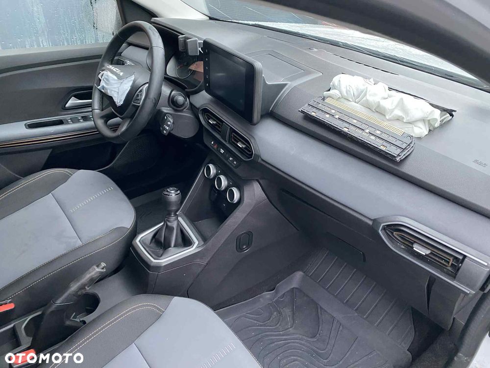 Dacia Jogger TCe 110 Extreme+ - 12