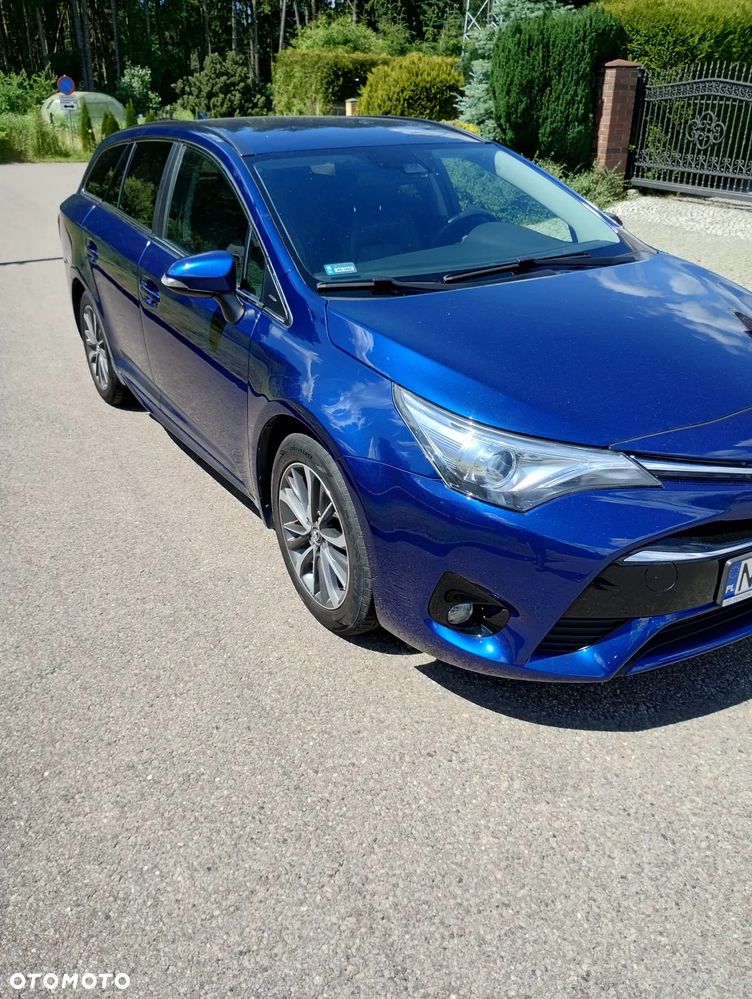 Toyota Avensis 2.0 Premium MS - 1