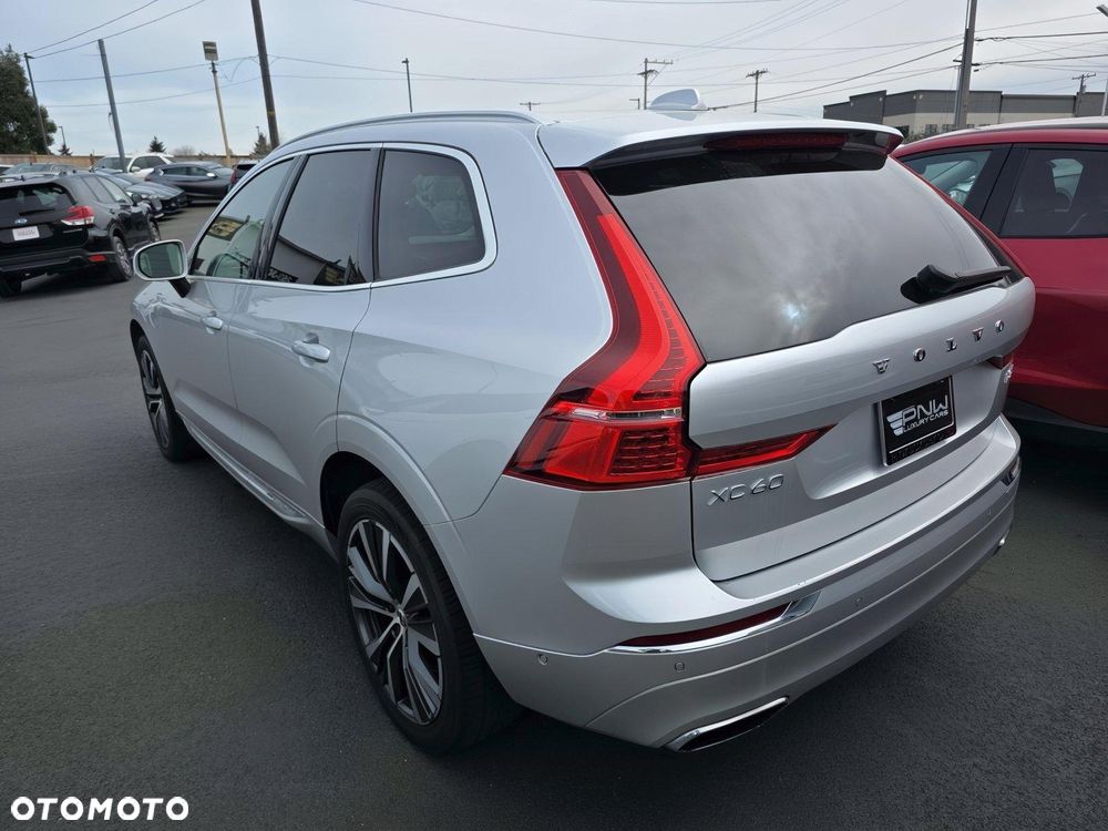 Volvo XC 60 T8 AWD Recharge Geartronic Inscription - 3