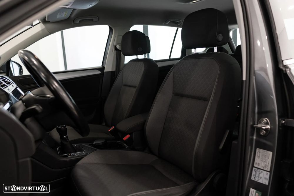 VW Tiguan 2.0 TDI Confortline - 16