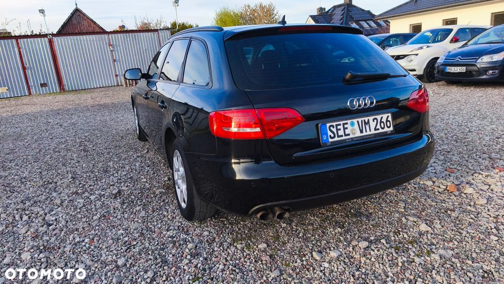 Audi A4 Avant - 10