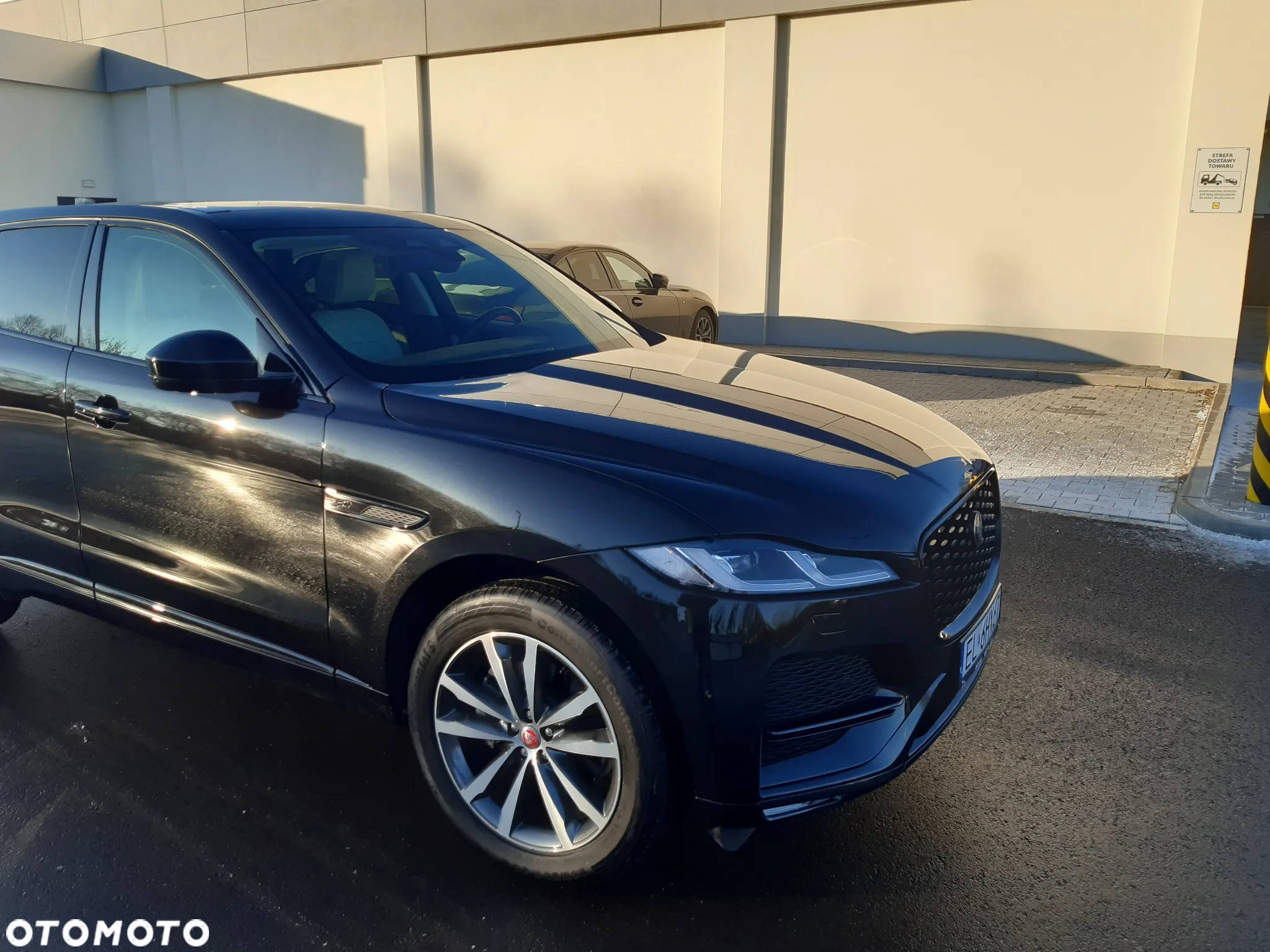 Jaguar F-Pace P250 AWD R-Dynamic Black - 27