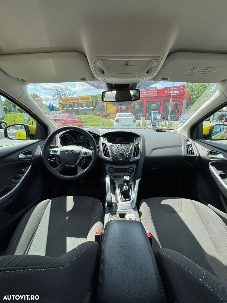 Ford Focus - 9