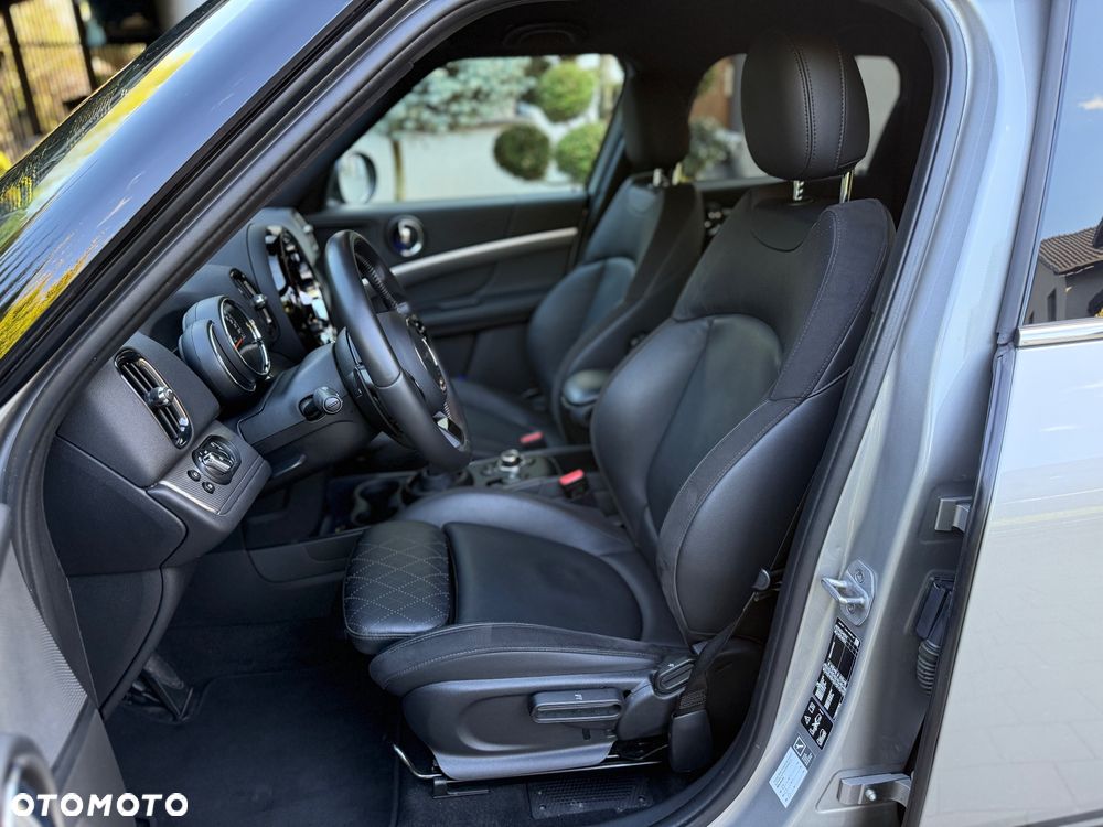 MINI Countryman Cooper SD ALL4 Classic Trim - 16