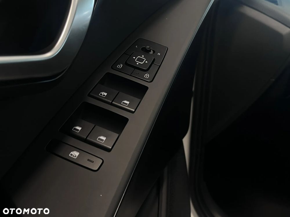 Kia Niro 1.6 GDI Hybrid M - 14