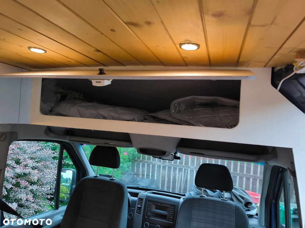Mercedes-Benz Sprinter - 18