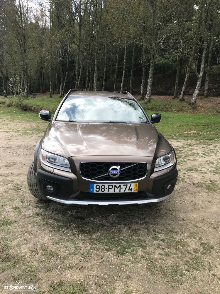 Volvo XC 70 2.0 D4 Summum Geartronic - 1