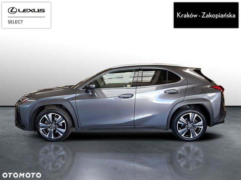 Lexus UX - 5