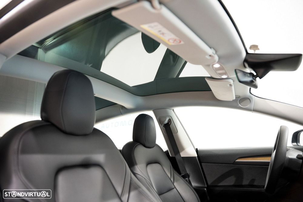 Tesla Model 3 Long Range Tração Traseira - 14