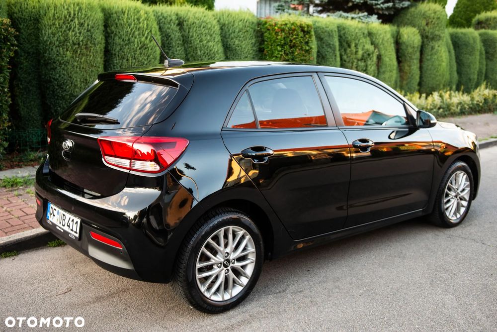 Kia Rio 1.2 Business Line Plus - 5