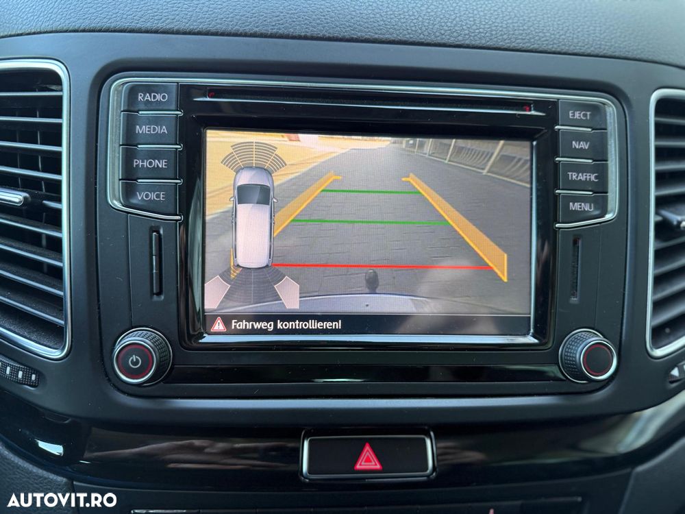 Volkswagen Sharan 2.0 TDI DSG 4MOTION (BlueMotion Technology) Highline - 21