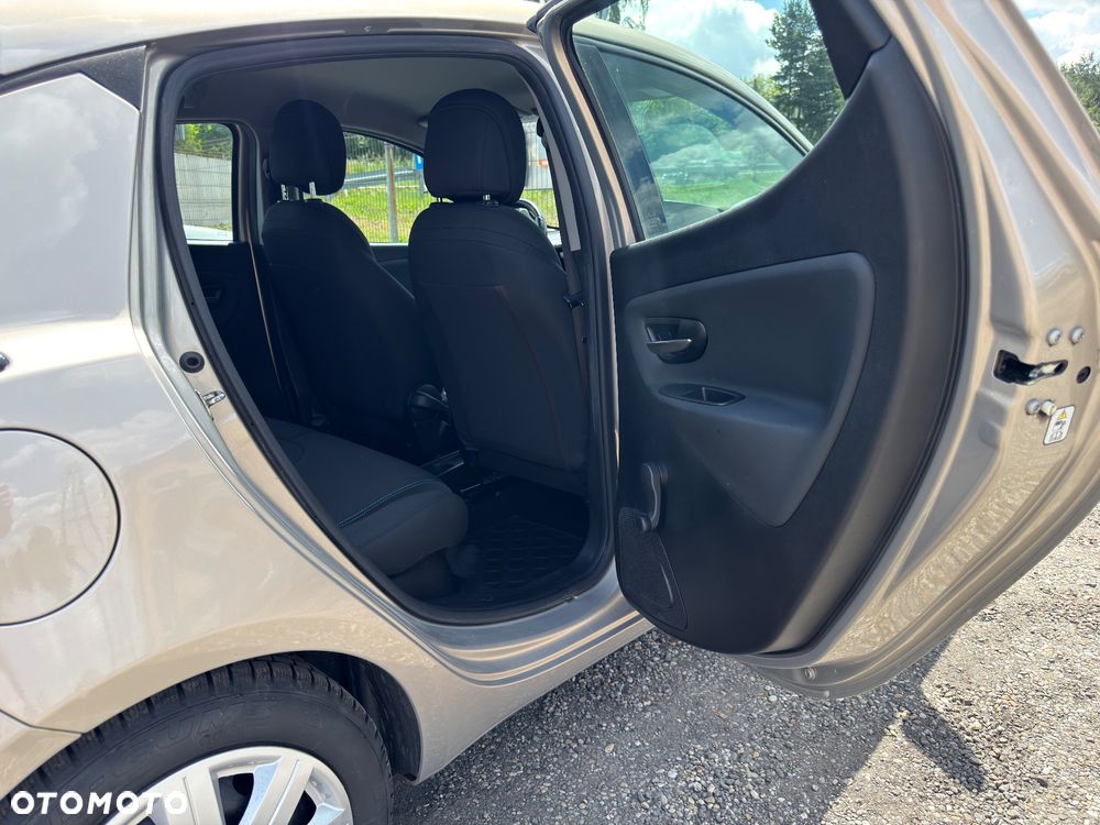 Lancia Ypsilon 1.2 8V Elefantino S&S - 19