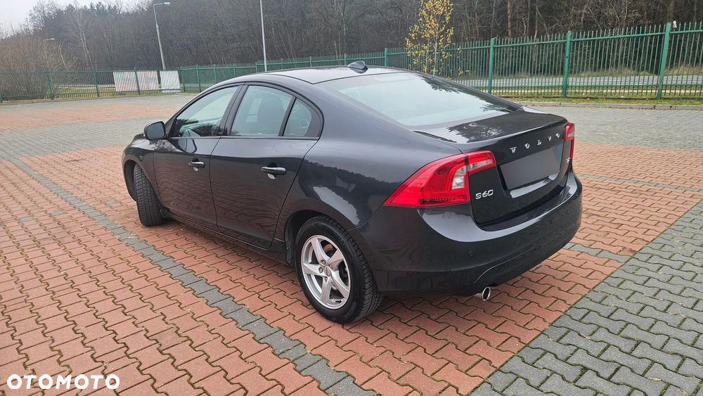 Volvo S60 DRIVe Kinetic - 4