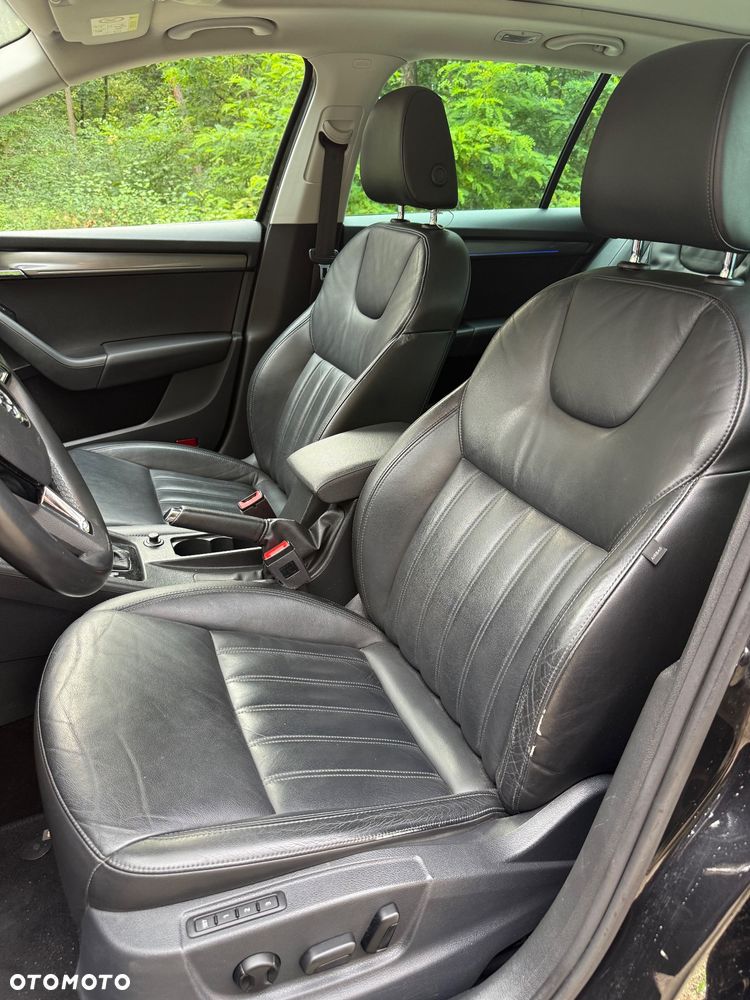 Skoda Octavia 1.6 TDI DSG Premium Edition - 22