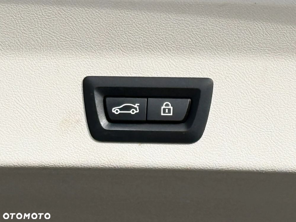 BMW X3 xDrive20d - 12