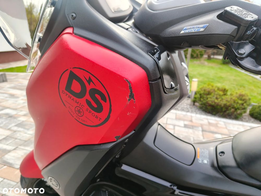 Yamaha NMAX - 4
