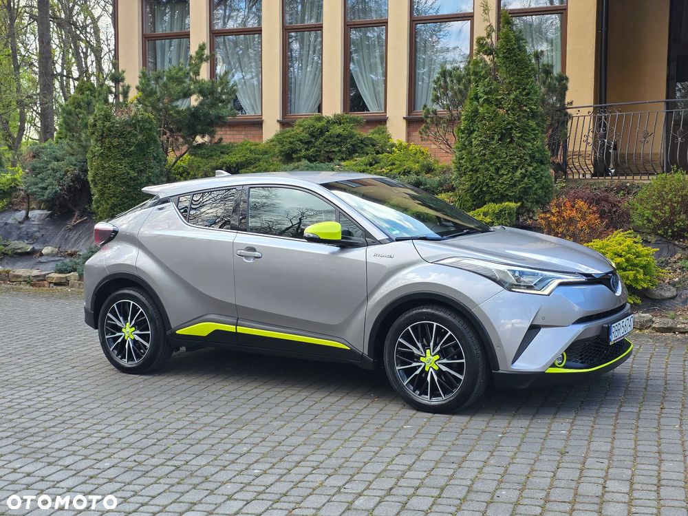 Toyota C-HR 1.8 Hybrid Neon Lime powered by JBL - 22