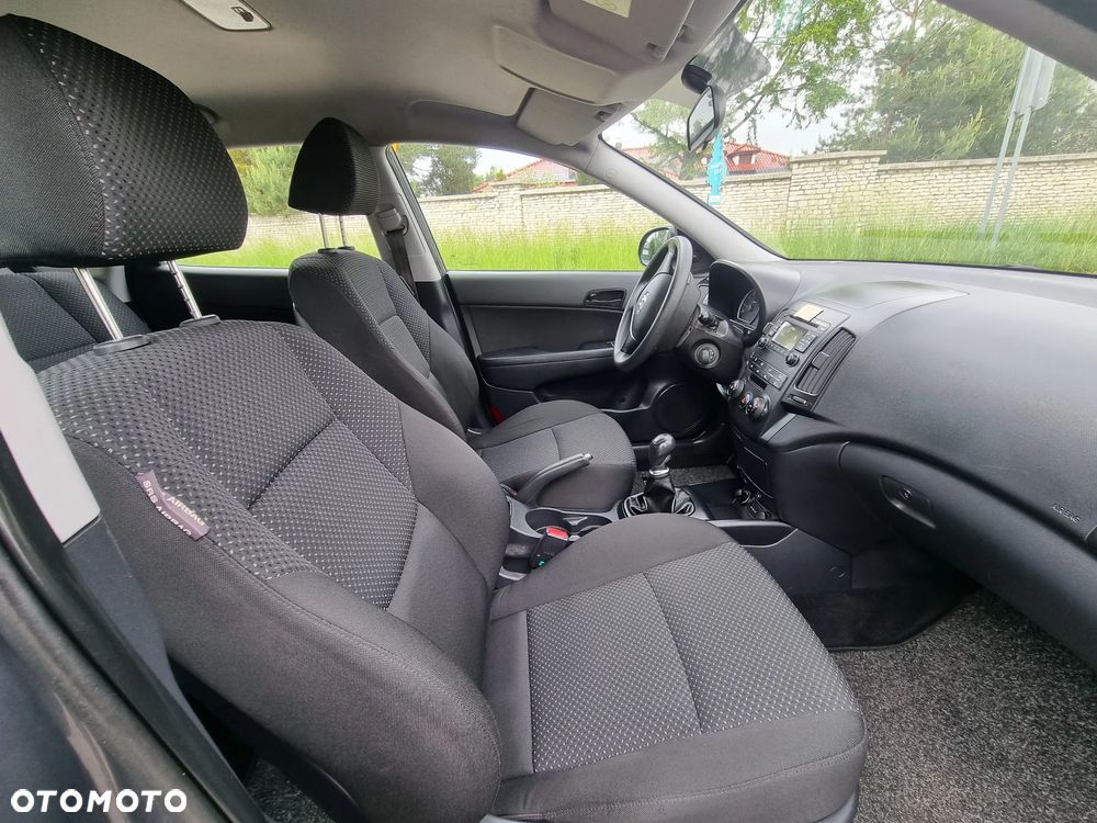Hyundai i30 1.4 Comfort - 4