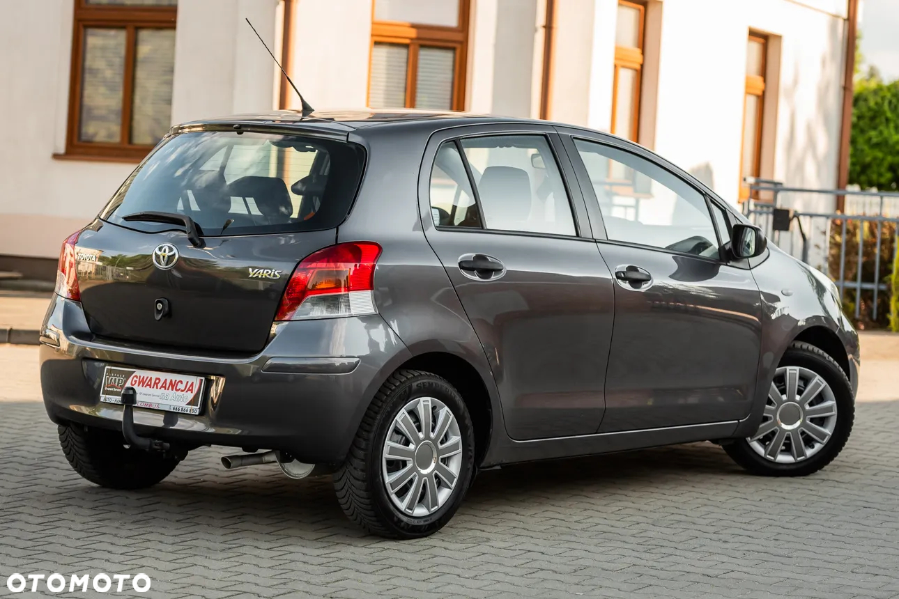 Toyota Yaris - 13
