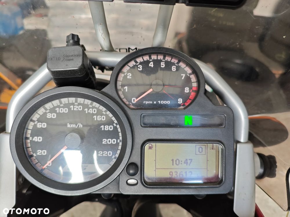 BMW R - 8