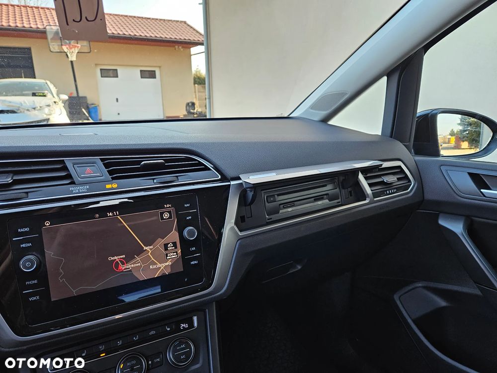 Volkswagen Touran 2.0 TDI SCR DSG Comfortline - 18