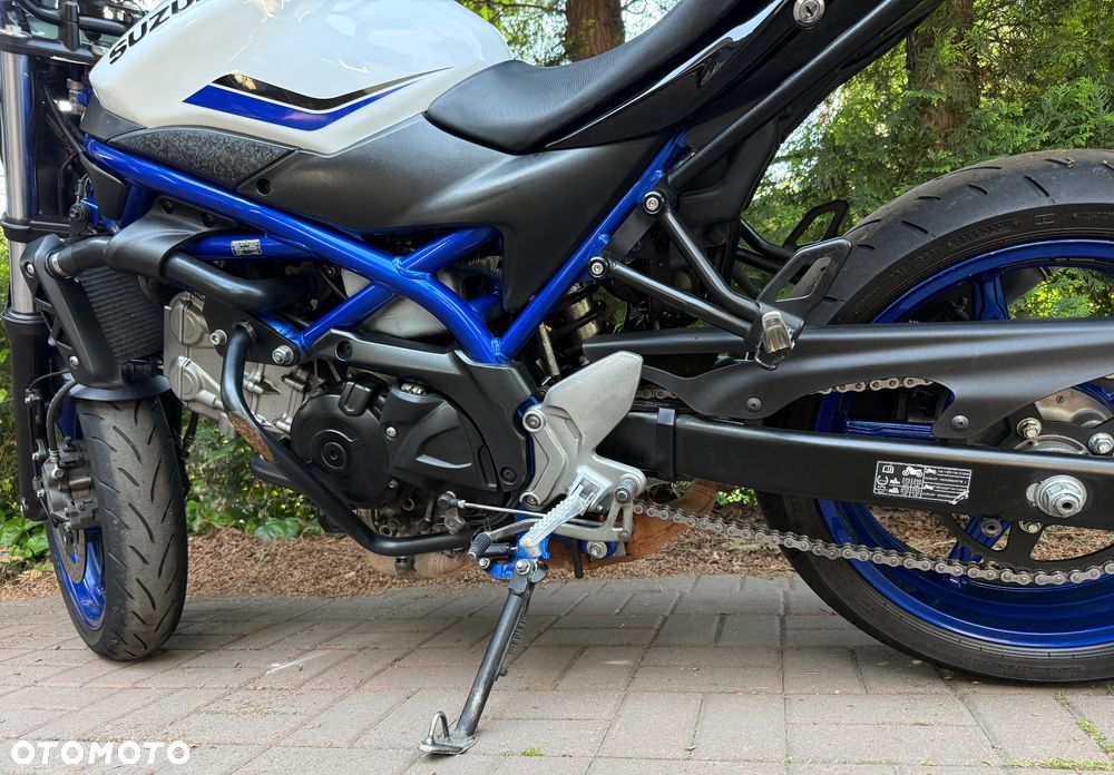 Suzuki SV - 21