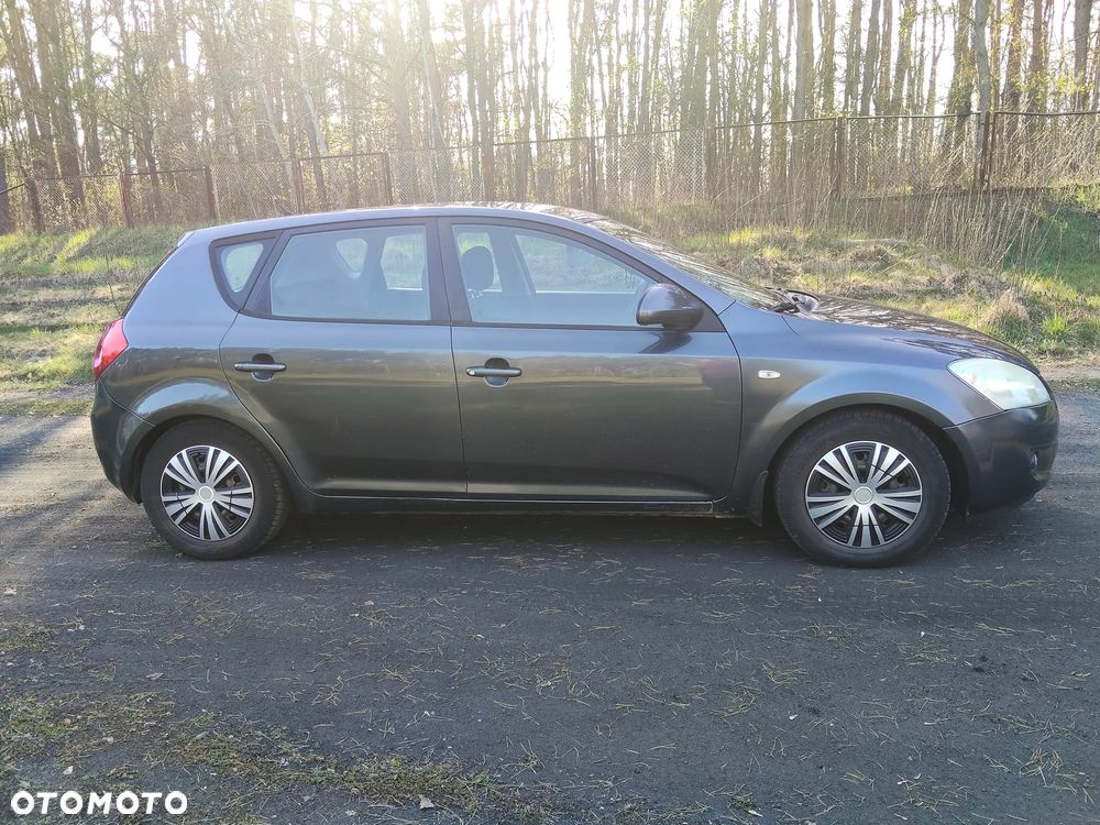 Kia Ceed 2.0 crdi Optimum - 5