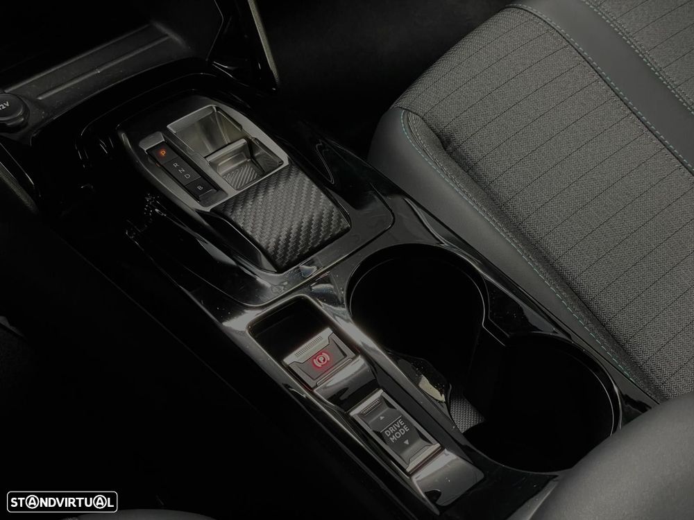 Peugeot e-208 Allure Pack - 23