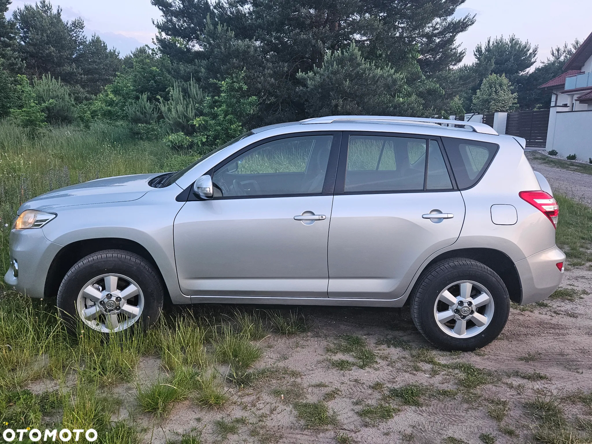 Toyota RAV4 2.0 VVT-i Luna - 3