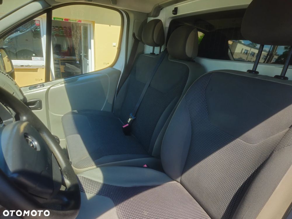 Opel VIVARO - 28