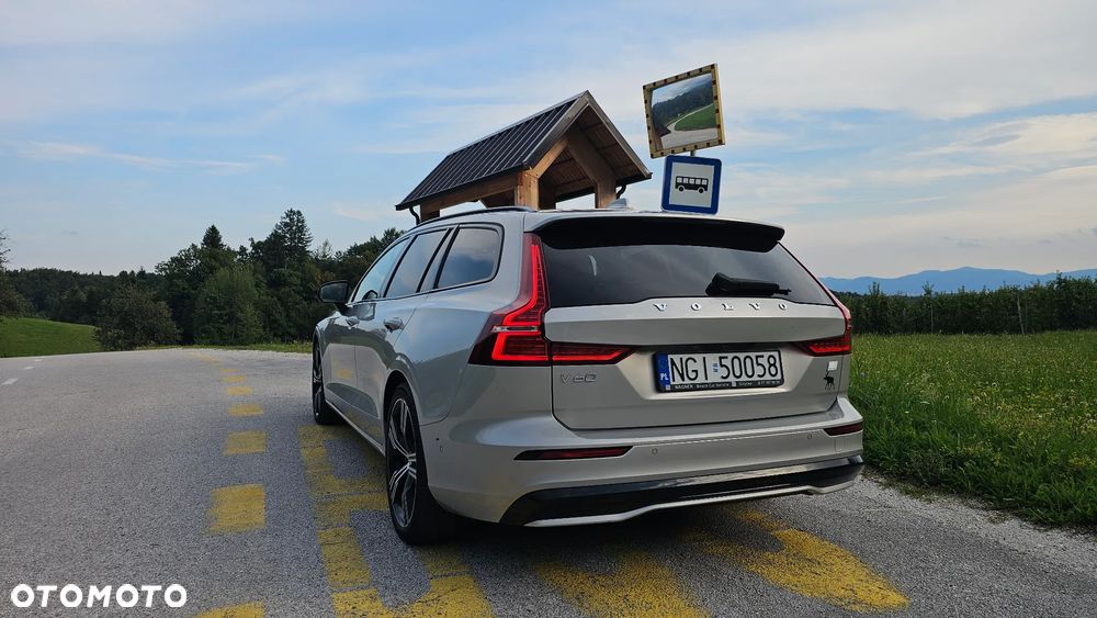 Volvo V60 T8 AWD Plug-In Hybrid Polestar Engineered - 6