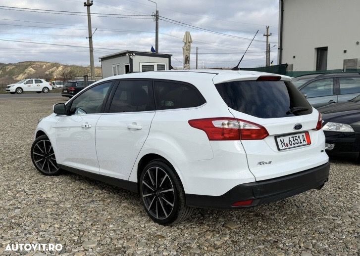 Ford Focus 1.6 EcoBoost Start-Stopp-System Titanium - 9