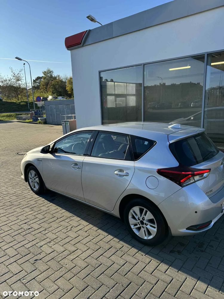 Toyota Auris Hybrid 135 Active - 1
