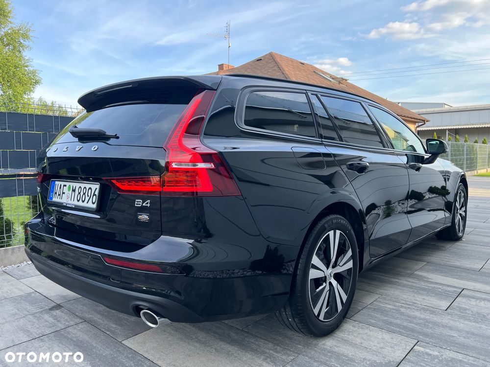 Volvo V60 B4 D Geartronic Momentum Pro - 17