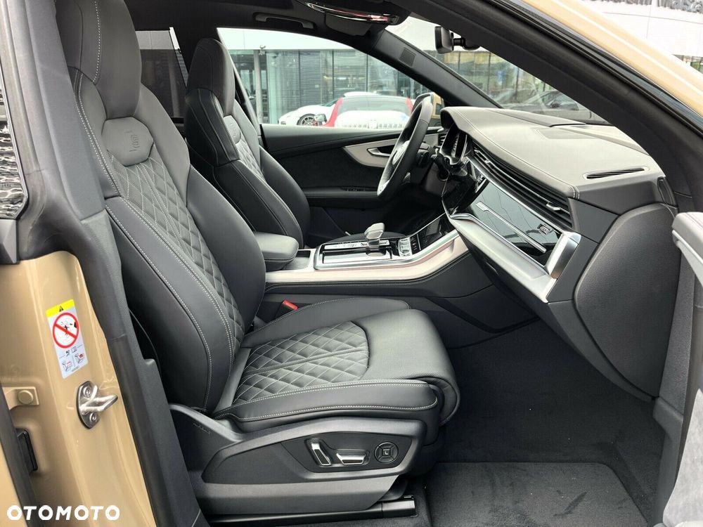Audi Q8 - 27