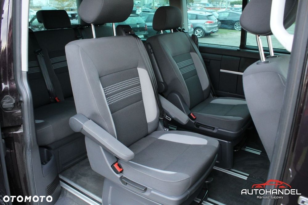 Volkswagen Multivan - 20