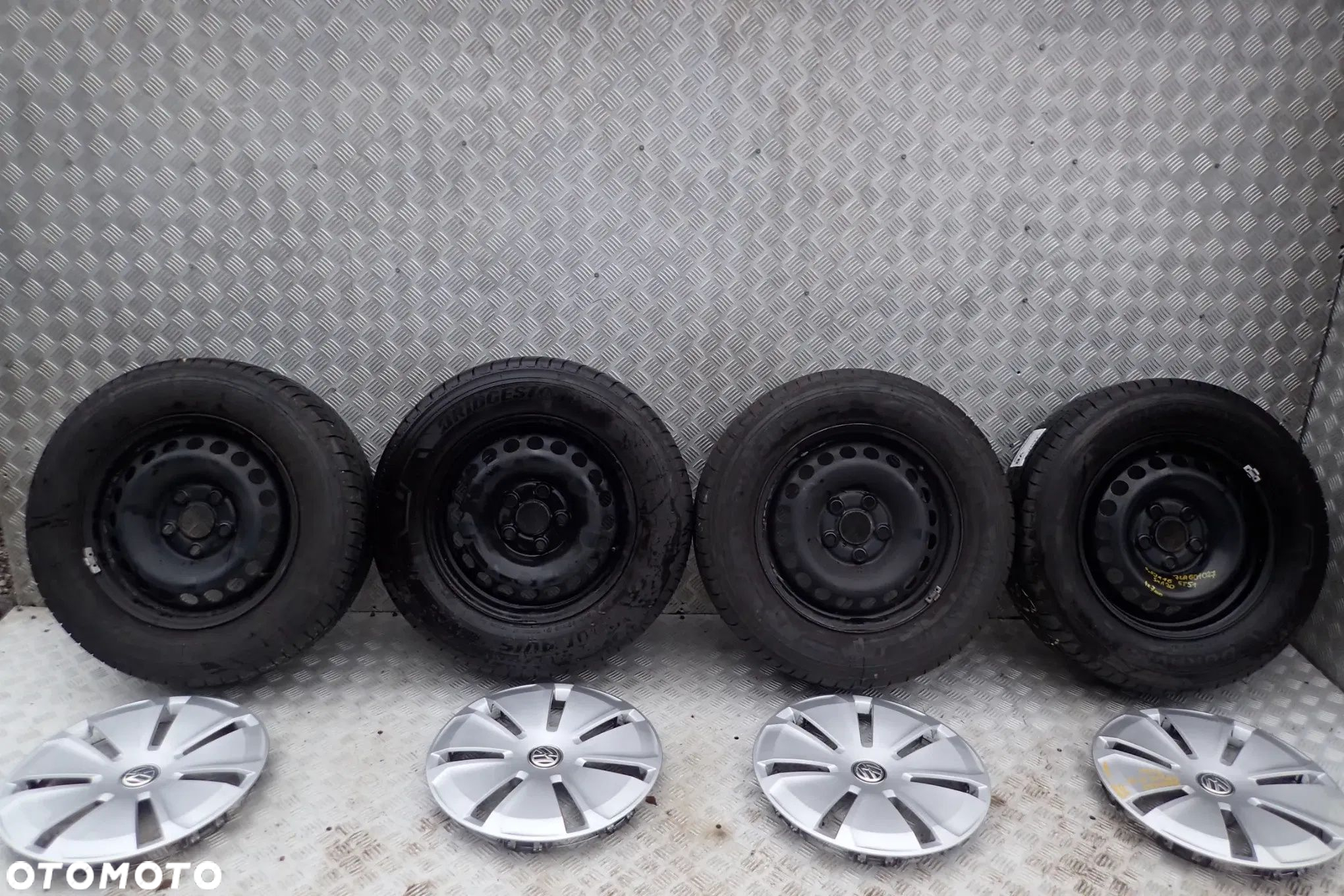 KOŁA FELGI STALOWE VW T5 T6 6,5JX16 ET 51 5X120 7LA601027 Z OPONAMI BRIDGESTONE LATO 215/65/16C 4X7MM 2023ROK KOMPLET - 2