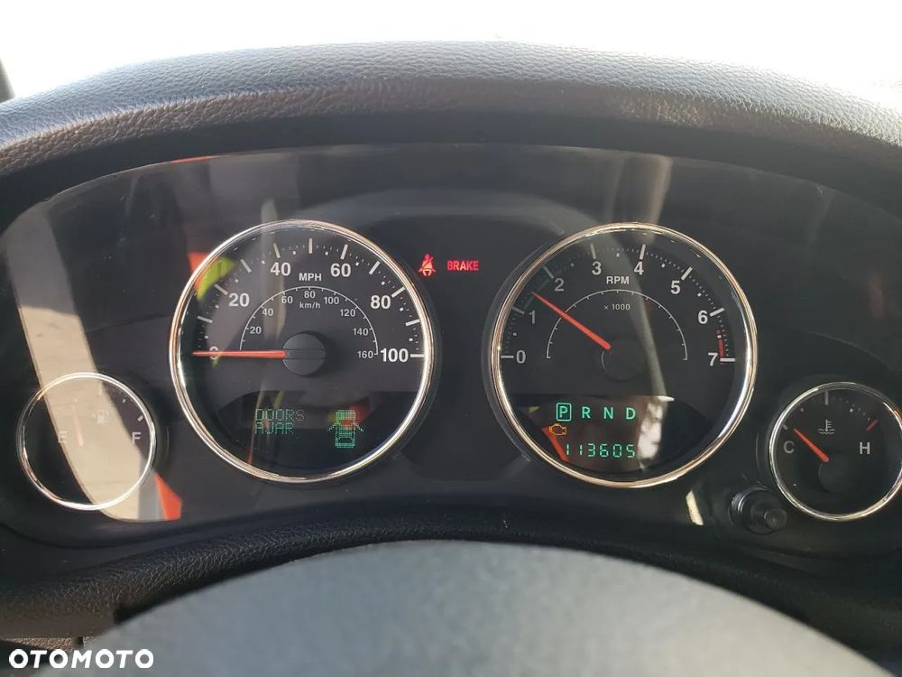 Jeep Wrangler - 10