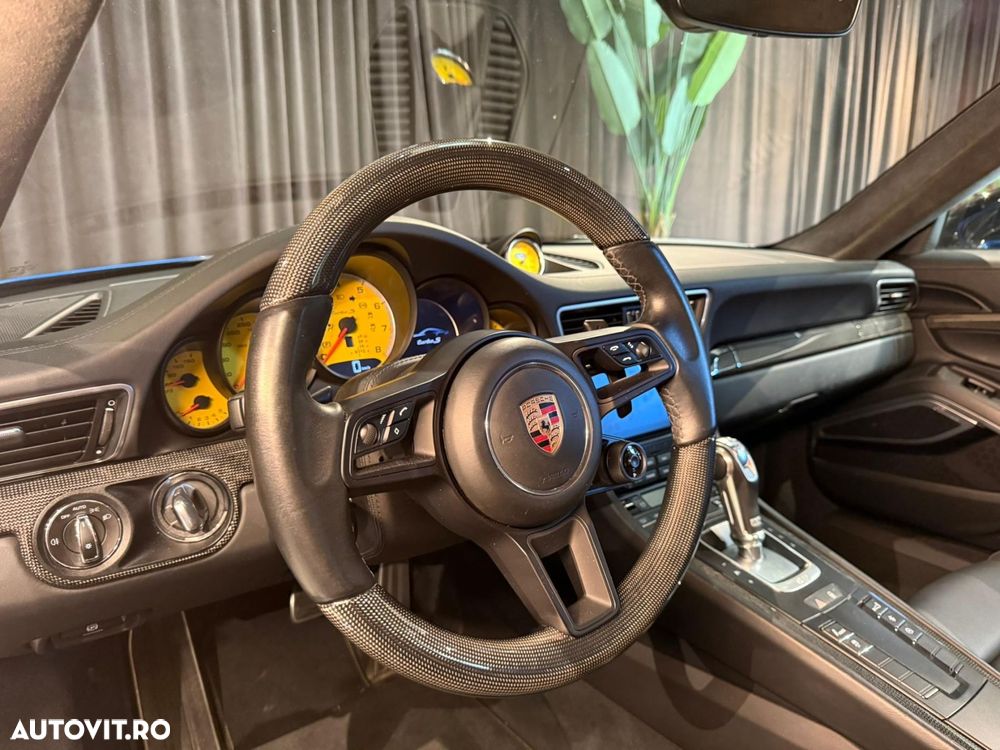 Porsche 911-TURBO-S - 15