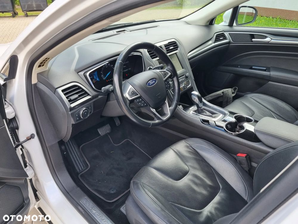 Ford Mondeo - 17