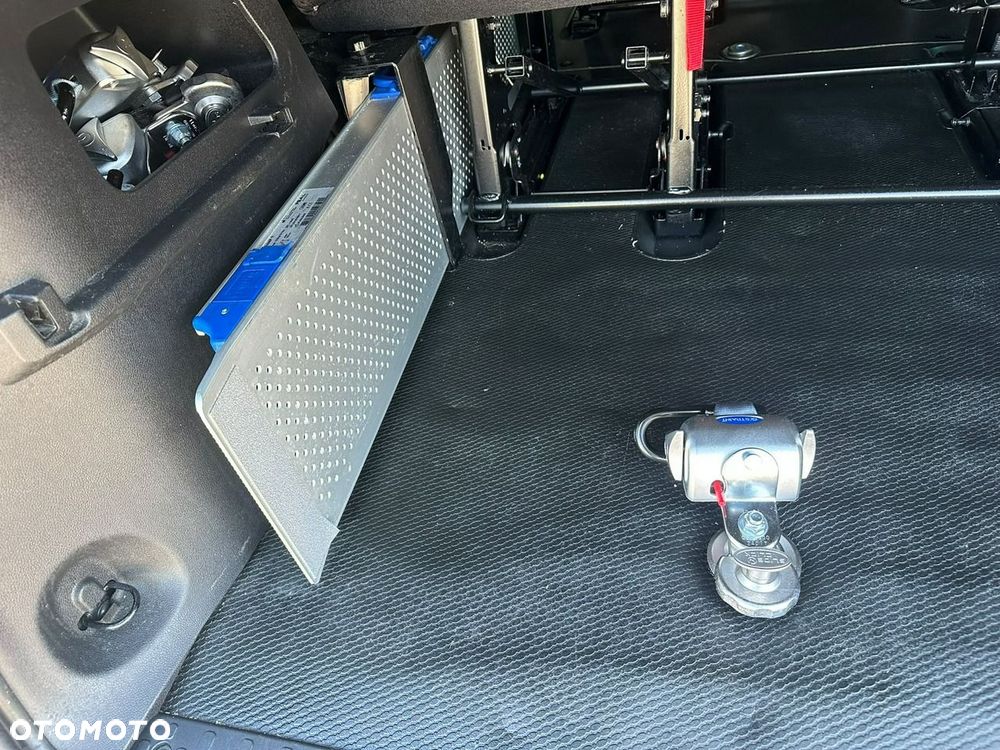 Renault Trafic - 16