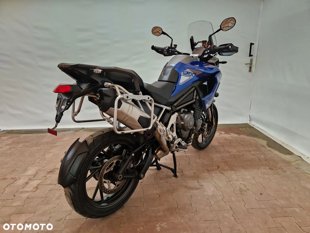 Triumph Tiger - 5