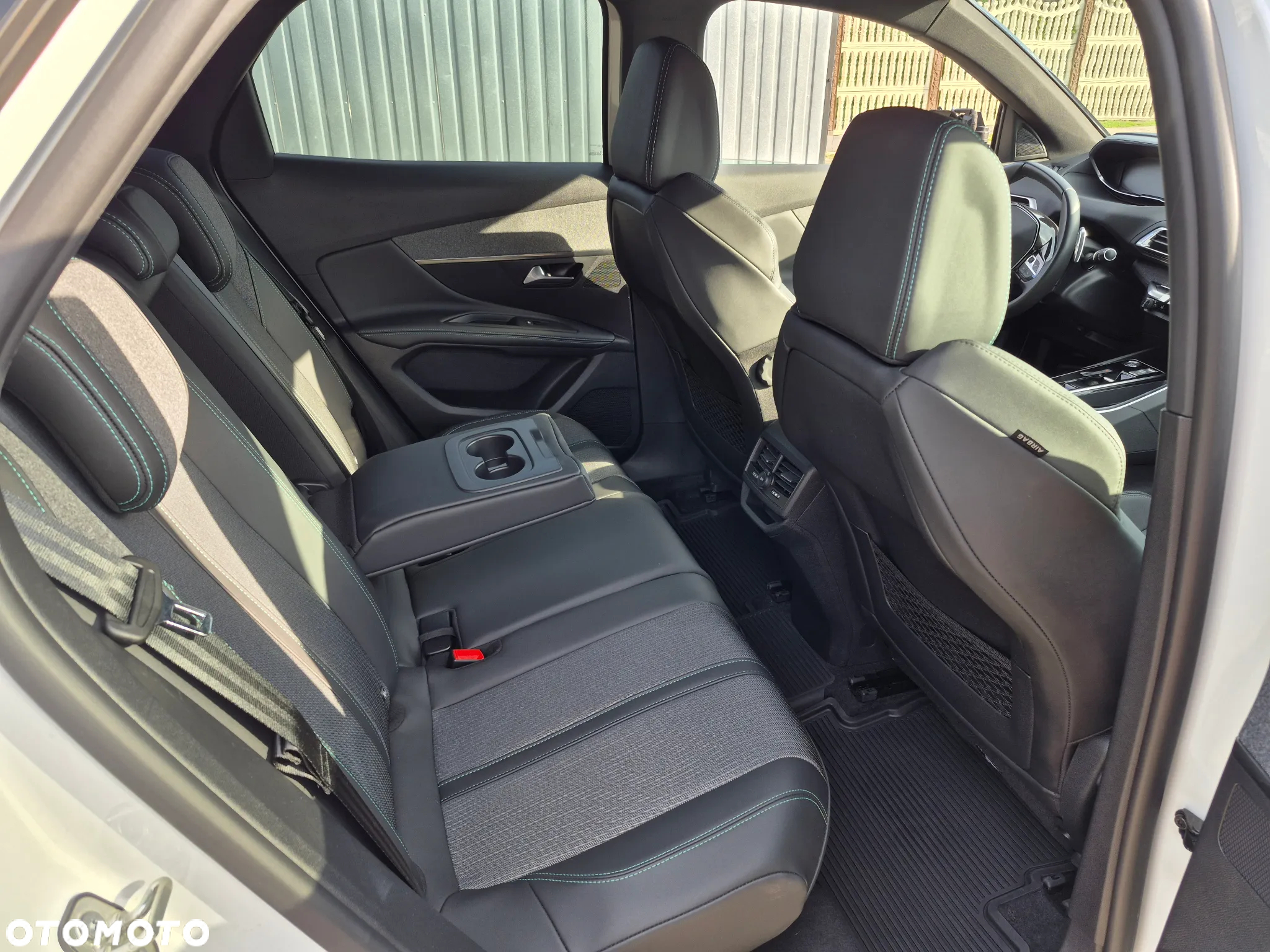 Peugeot 3008 1.5 BlueHDi Allure Pack S&S EAT8 - 8