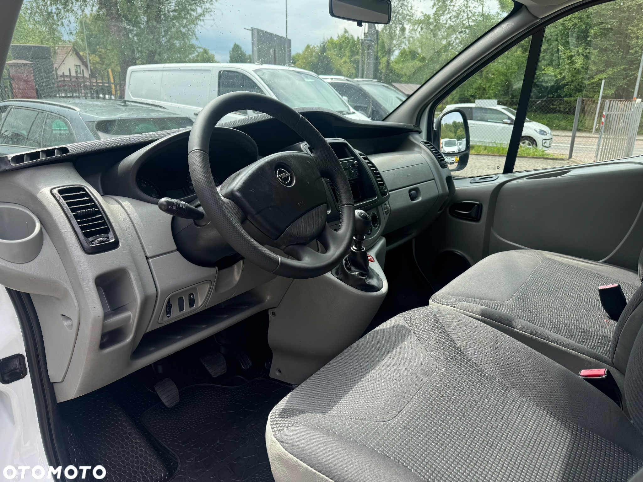 Opel Vivaro - 15