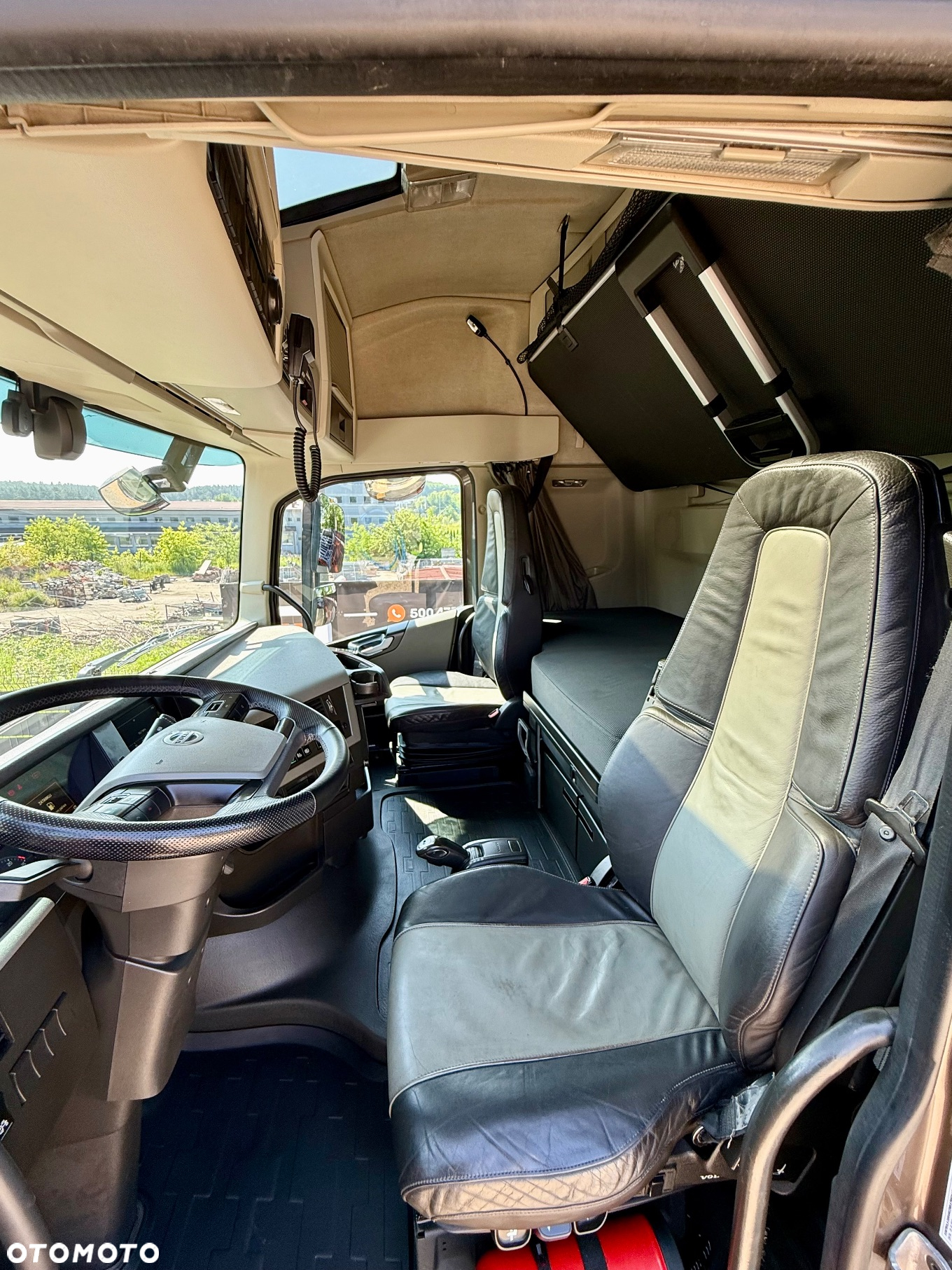 Volvo FH540 / 2016 / 764000 km / RETARDER / NOWE TACHO / POLSKI SALON / NOWE OPONY / DWA ZBIORNIKI PALIWA - 17